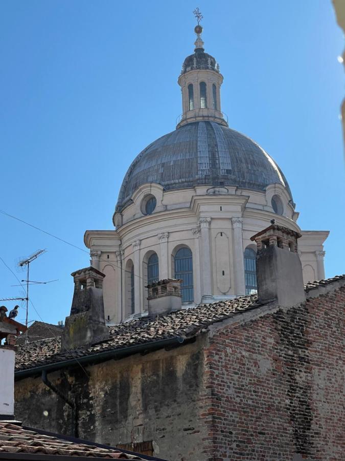 Via Verdi37 2P Mantua Buitenkant foto